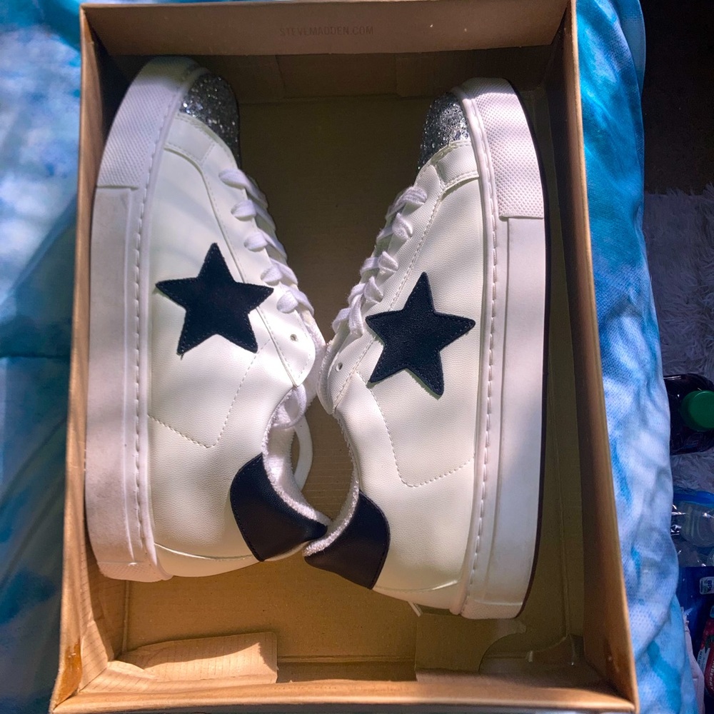 Steve Madden Glitter Sneakers